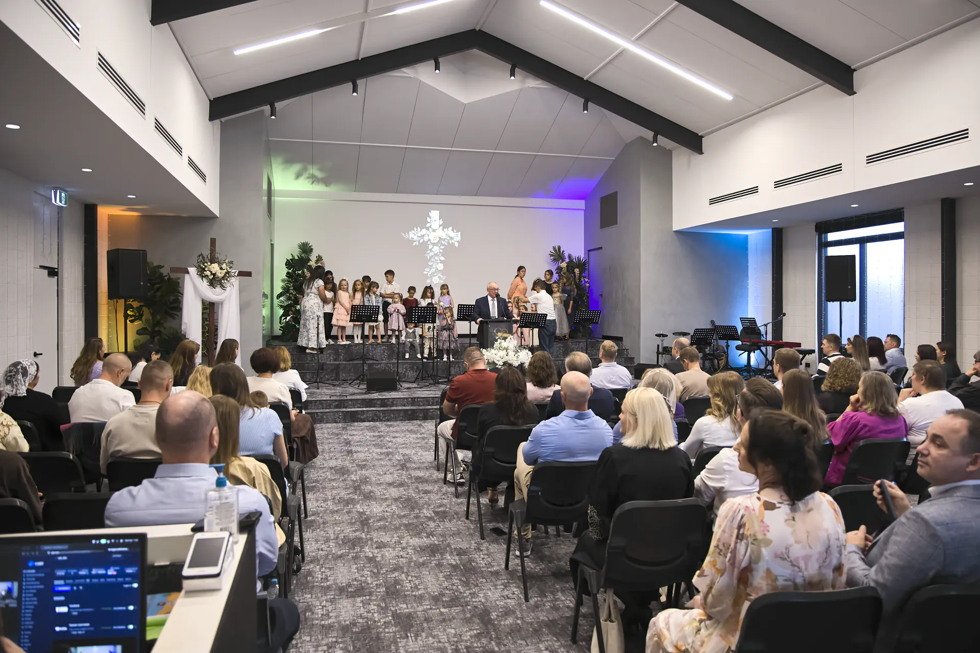 Воскресные богослужения